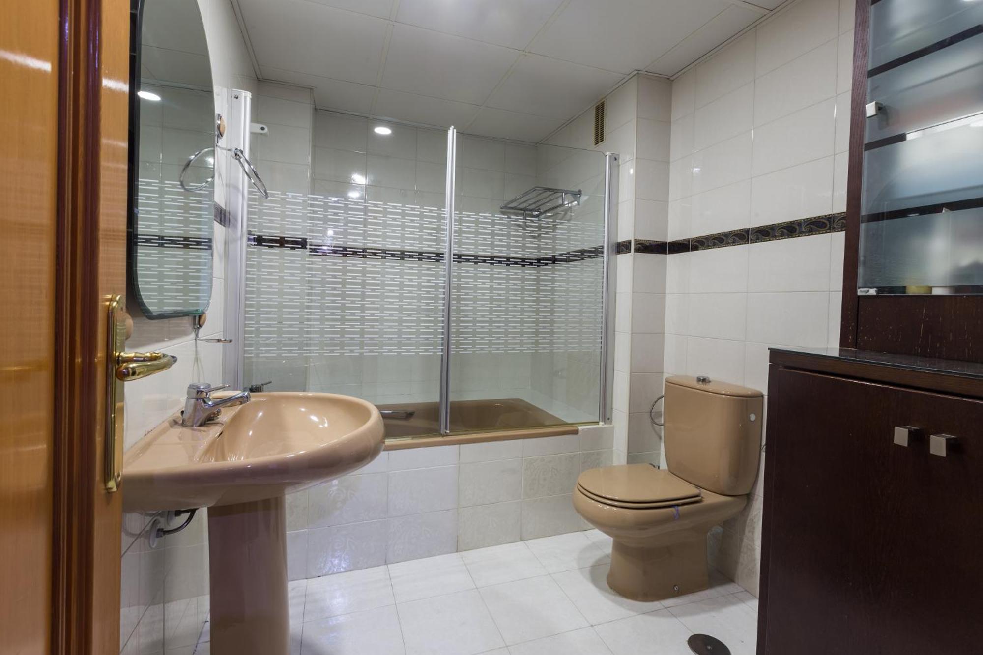 Gracia Suites - Centro Y Confort Con Parking Gratis Гранада Екстер'єр фото